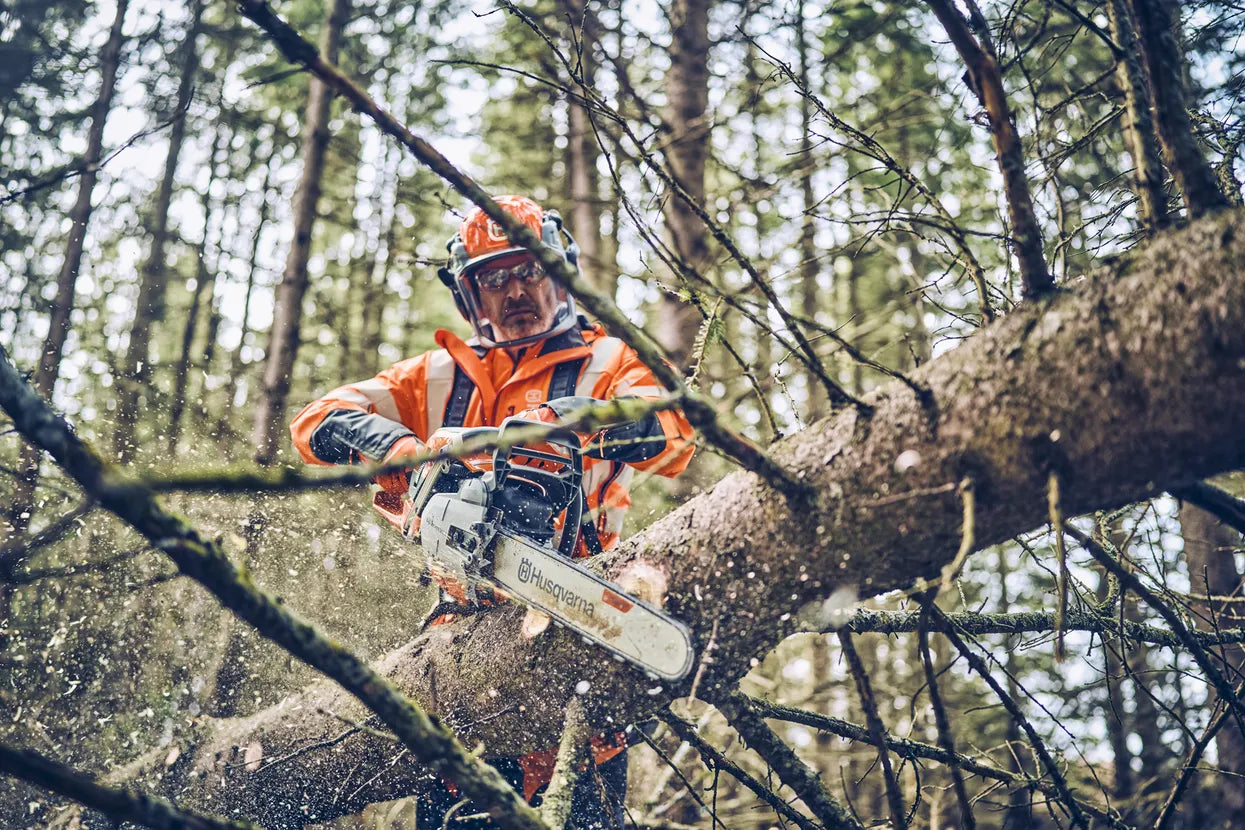 Husqvarna 562 XP® G Mark II Professional chainsaw