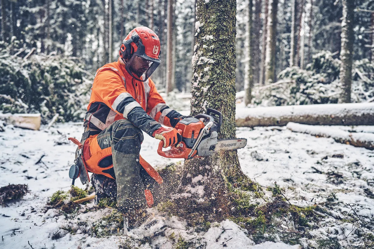 Husqvarna 560 XP® G Mark II Professional chainsaw