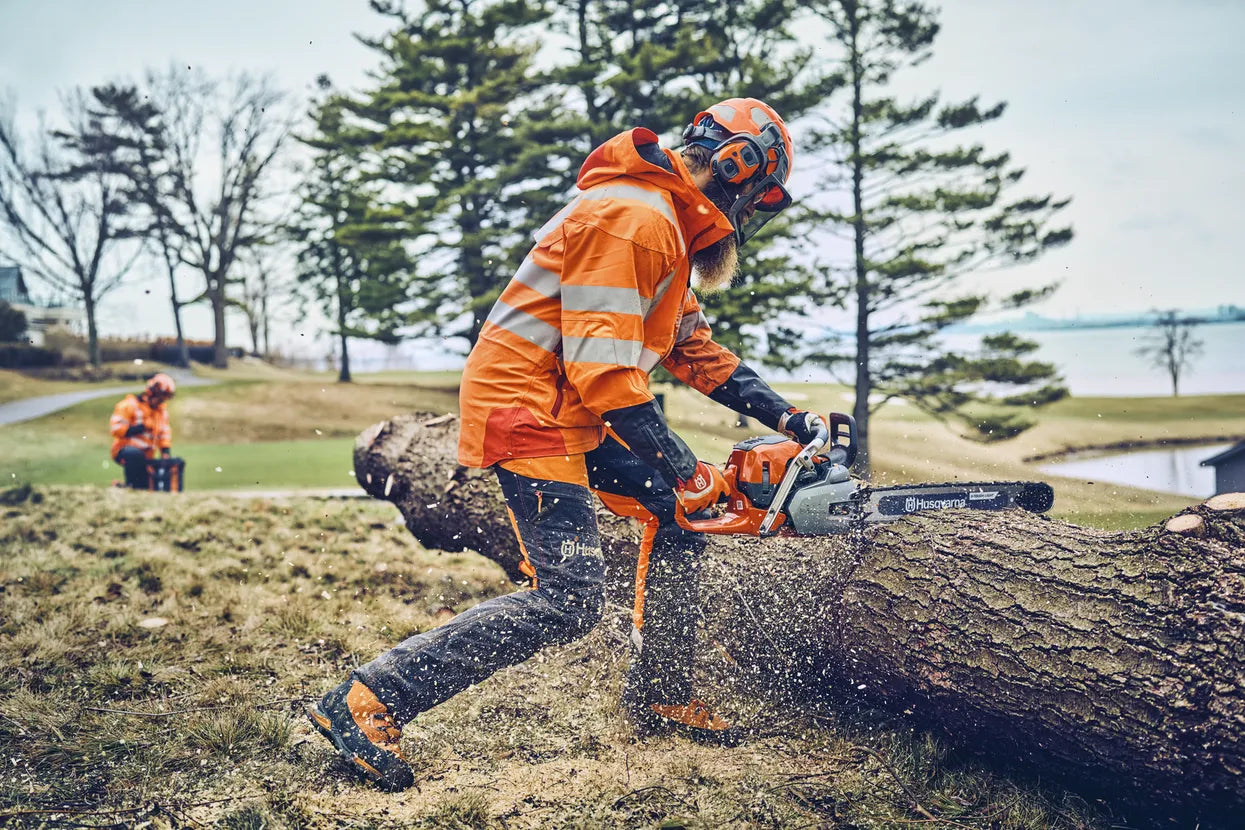 Husqvarna 562 XP® Mark II Professional chainsaw